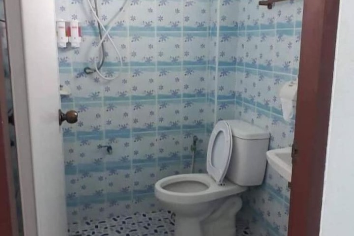 Room 11 of 13