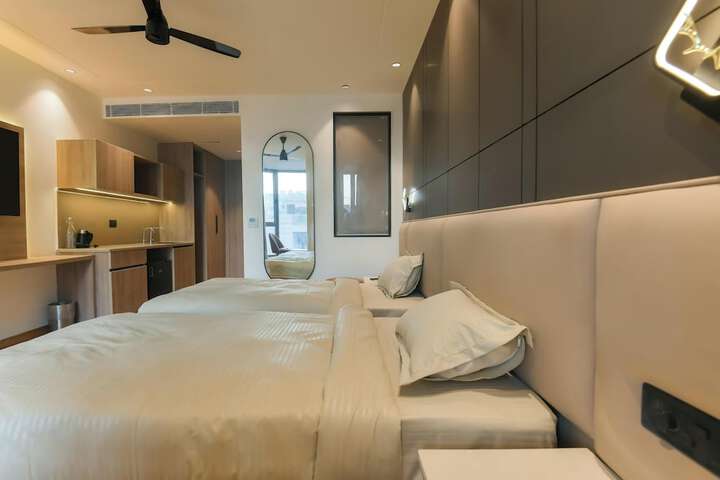 Room 8 of 26