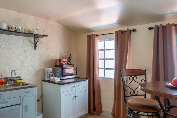 Private kitchenette