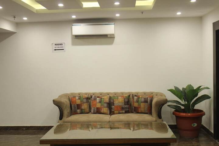 Room 18 of 43