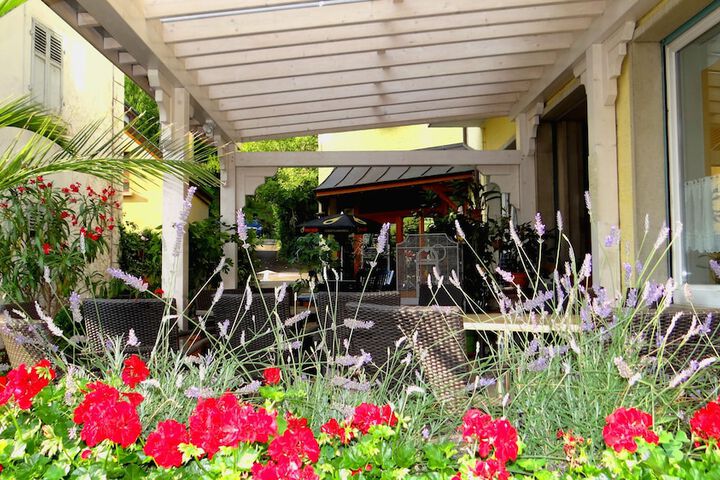Terrace/Patio 43 of 48