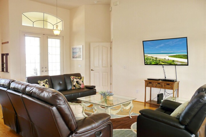 Room 4 of 24