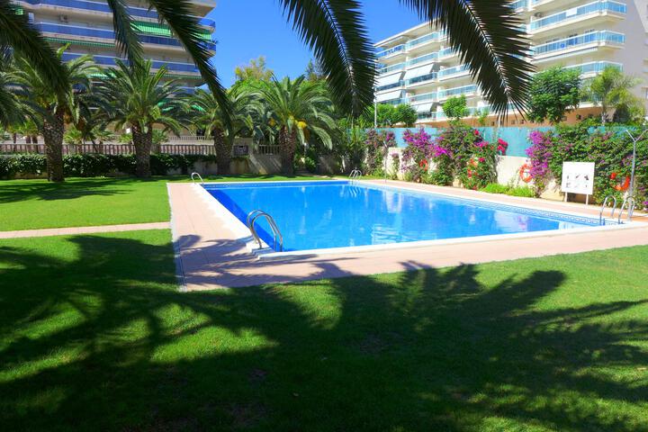 Pool 4 of 15