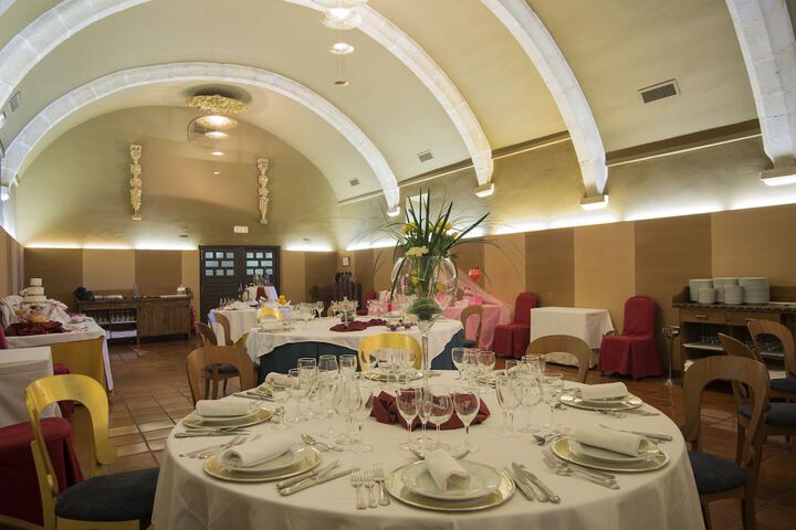 Ballroom/Hall 30 of 41