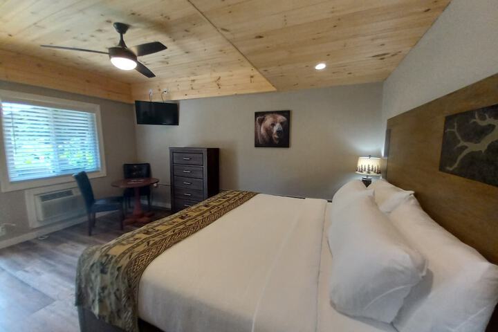 Room 54 of 83