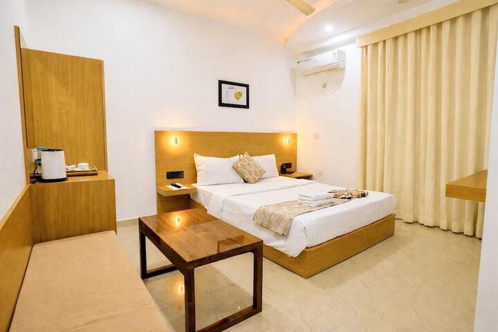 Room 7 of 20
