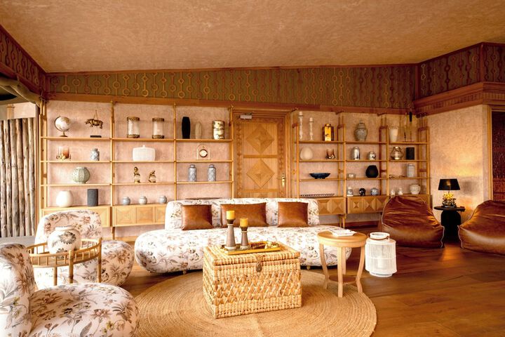 Hotel Interior 3 of 25