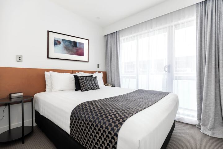 Room 2 of 29