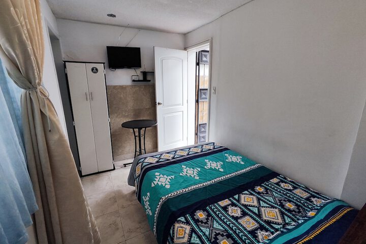 Room 11 of 34