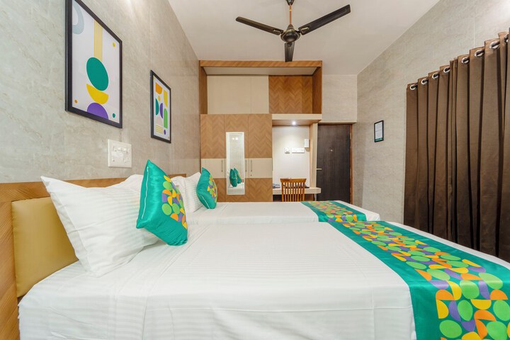Room 28 of 46