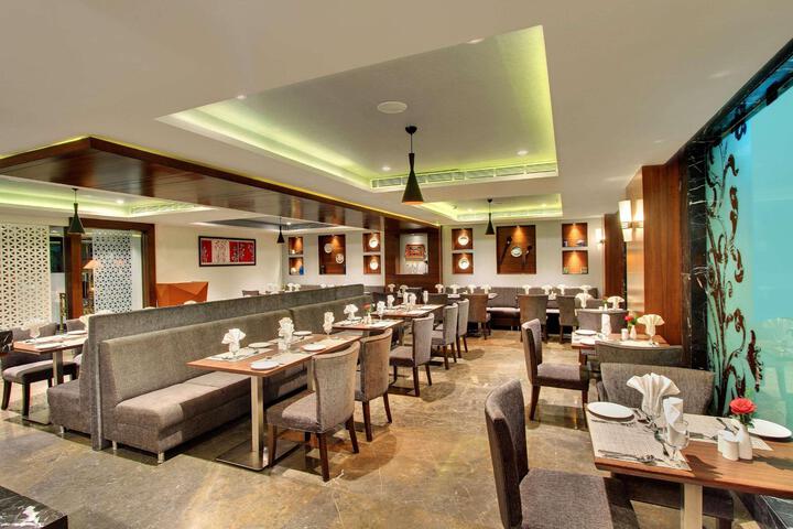 Dining 36 of 152