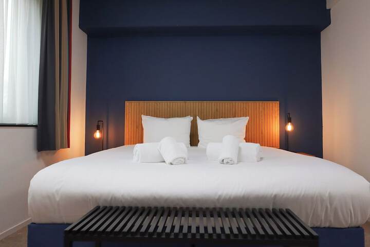 Room 21 of 46