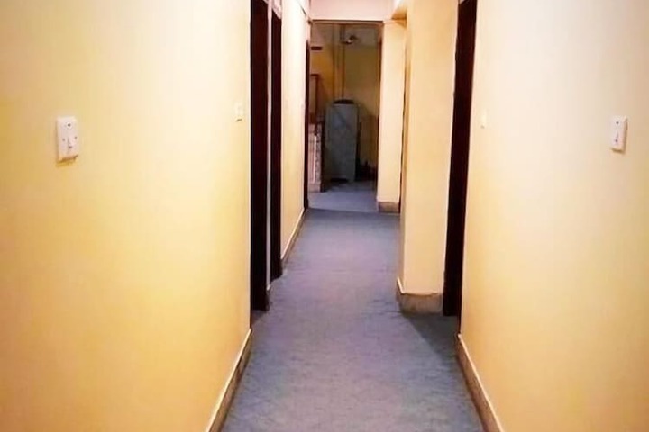 Ballroom/Hall 10 of 11