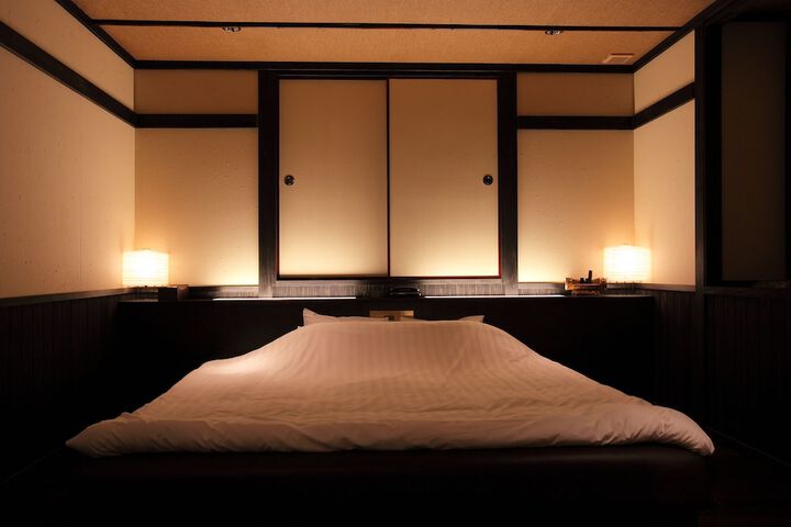 Room 5 of 64