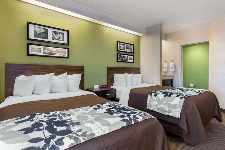 2 Double Beds (2 of 17)