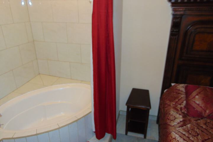 Room 286 of 413
