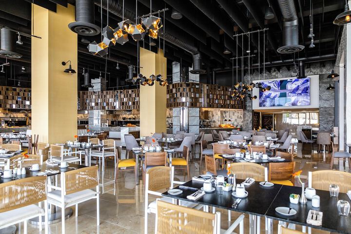 Dining 89 of 139