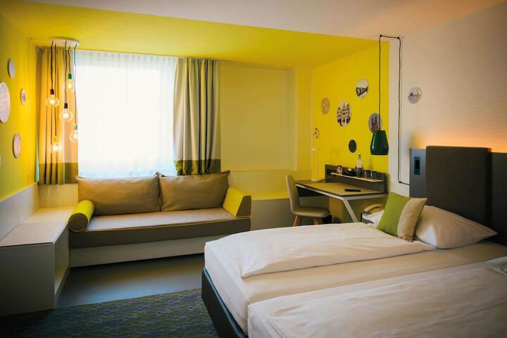 Room 20 of 80