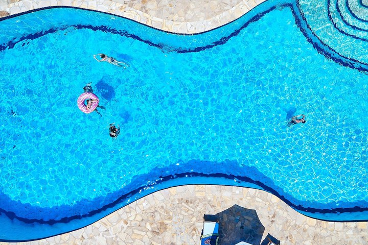 Pool Hotel