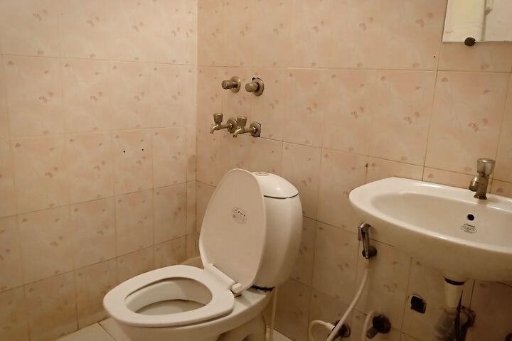 Room 17 of 20