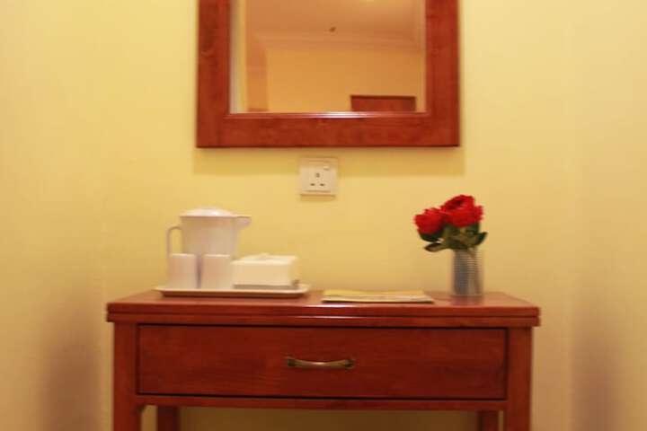 Room 17 of 29