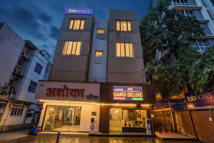 Fabhotel Gargi Deluxe