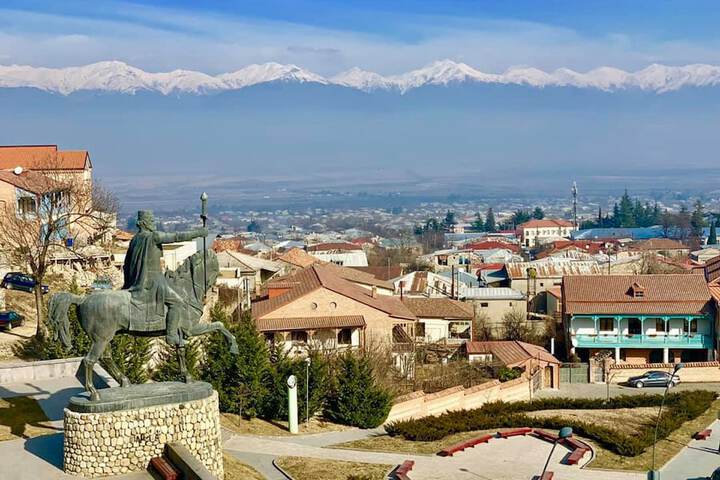 Hotel 100 of 112
