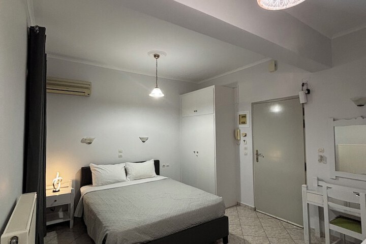 Room 28 of 75