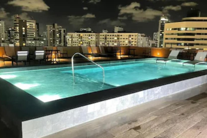 Pool Hotel