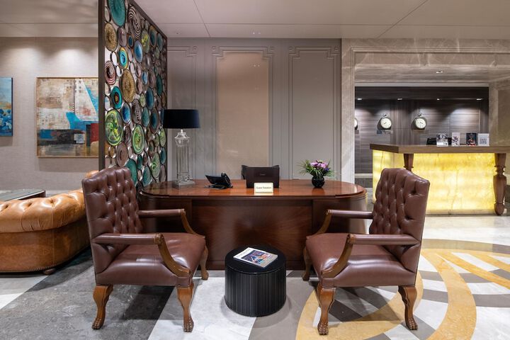 Guest Lobby