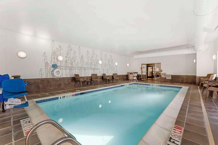 Pool 31 of 54