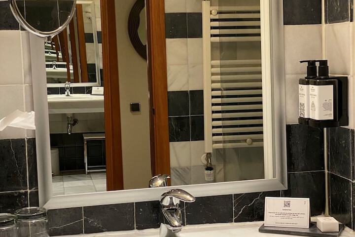 Clean Restrooms