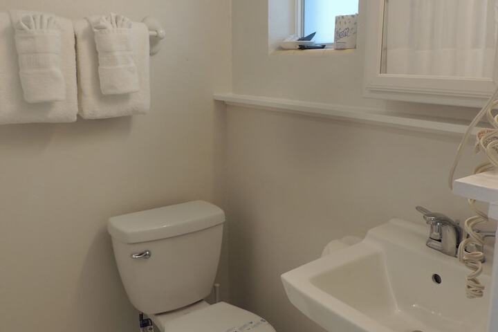Room 68 of 82