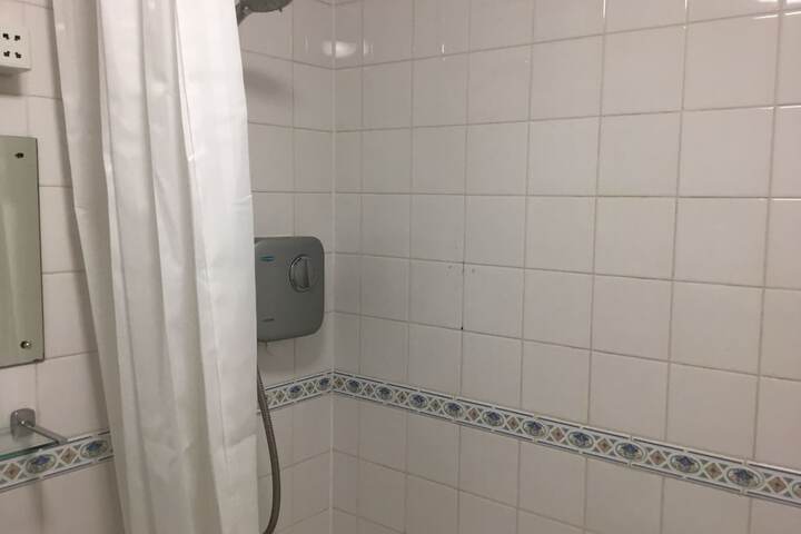 Room 26 of 42