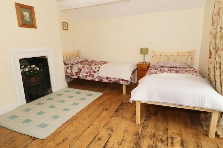 Room 2 of 12