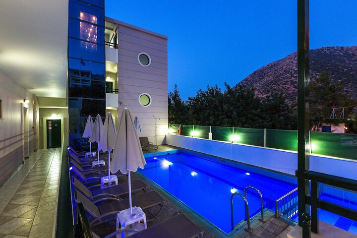 Pool 16 of 27