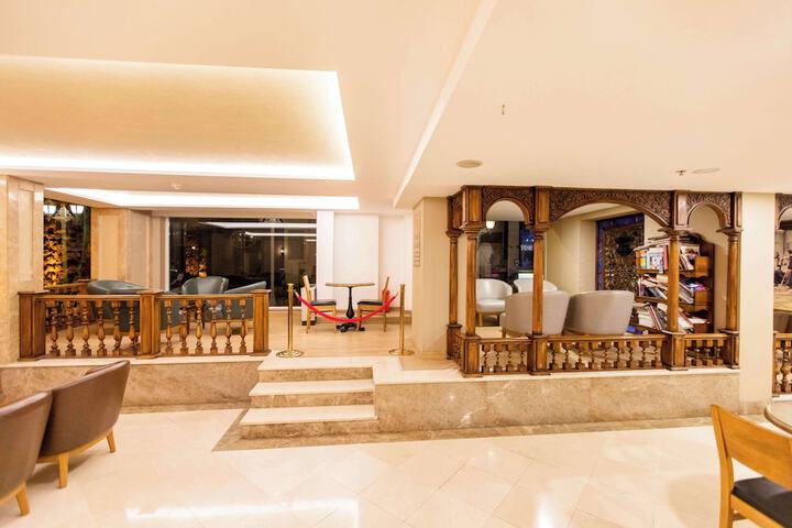 Hotel Interior 3 of 97