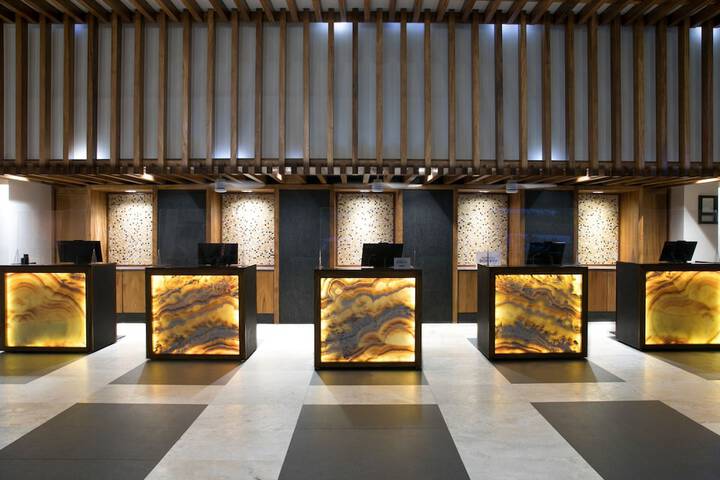 Hotel Lobby