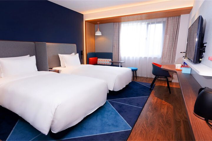 Room 21 of 54
