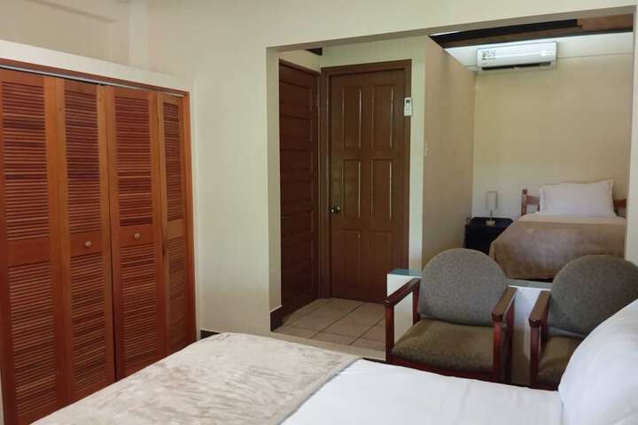 Room 8 of 157