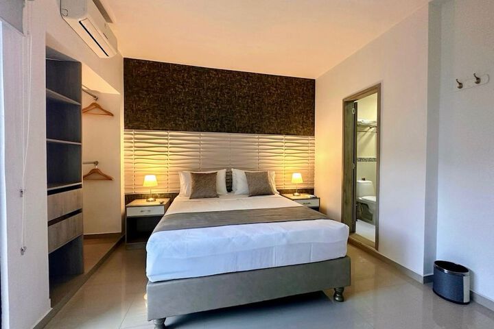 Room 13 of 45