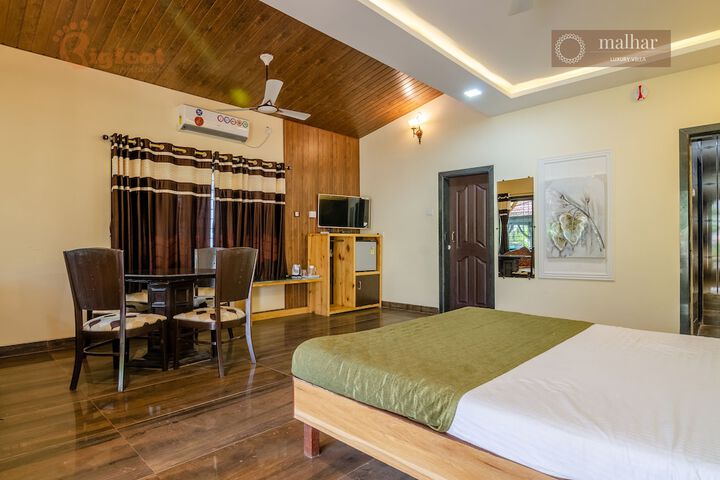 Room 19 of 48