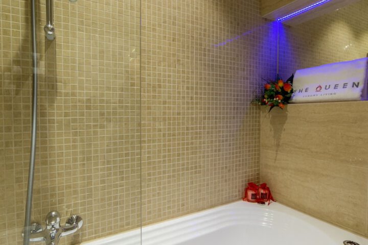 Room 465 of 645