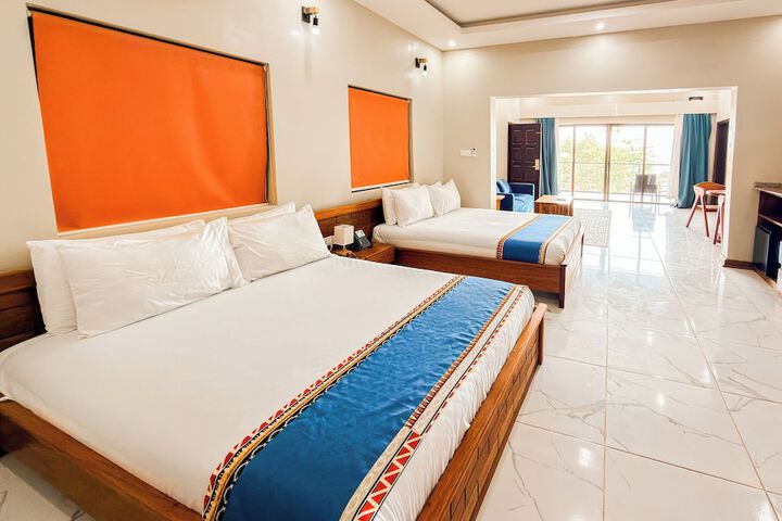 Room 5 of 71