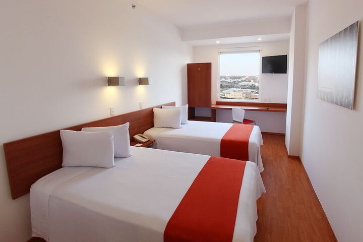 Room 8 of 46
