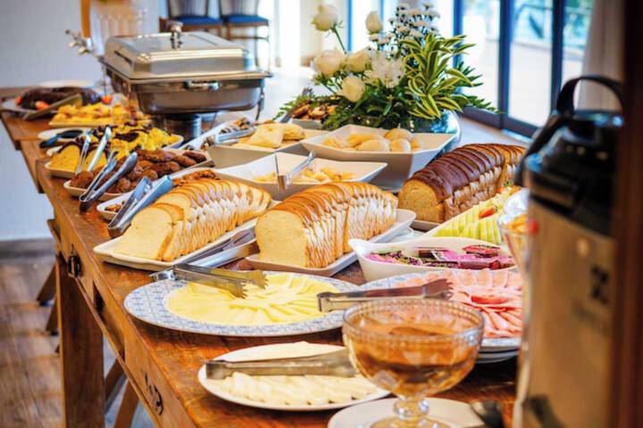 Breakfast/Coffee Service 55 of 71
