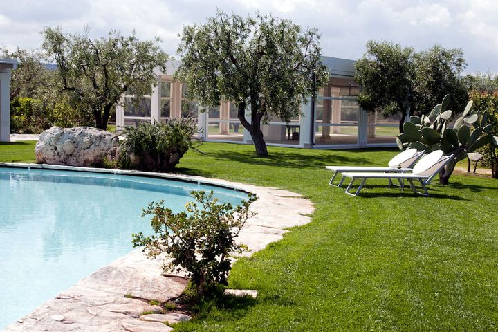 Pool 26 of 75