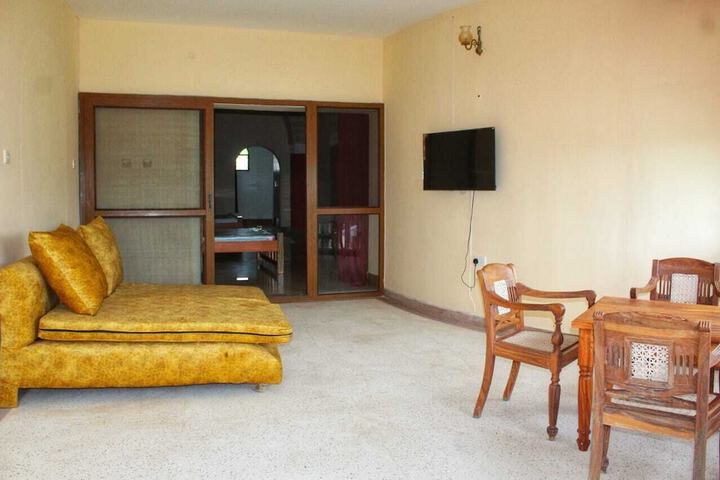 Room 16 of 64