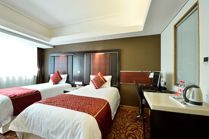 Room 15 of 29