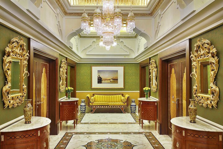 Room 30 of 80